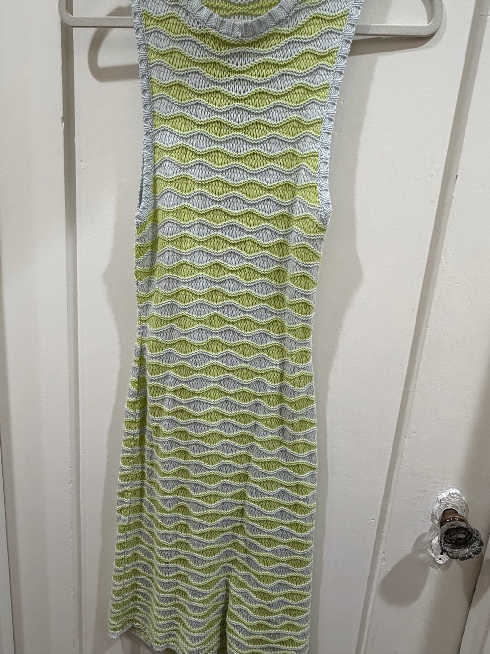 Sleeveless Wave-Pattern Midi Dress in Lime Green and Light Blue
